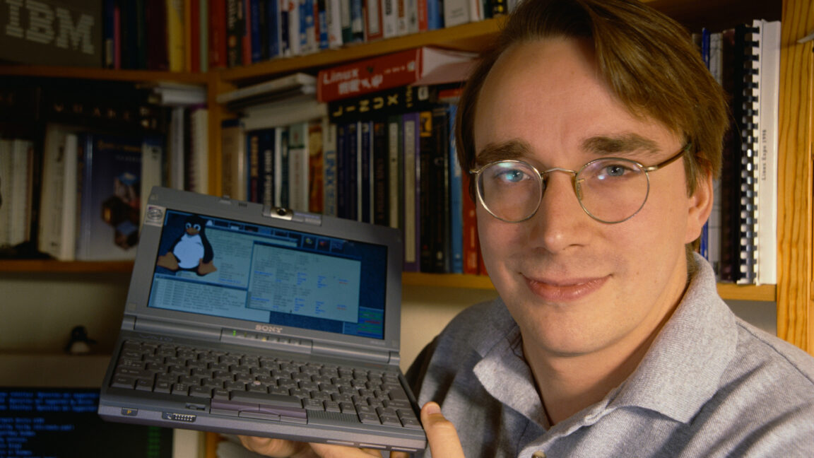 Linus Torvalds backs AI tools for Linux, tells critics to fork or leave