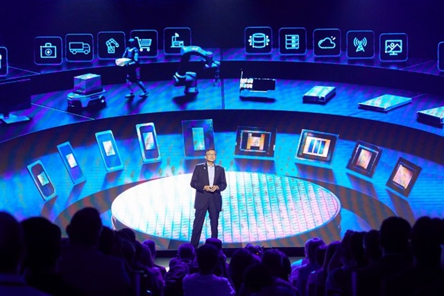 Intel reshuffles global chip plants, targets 14A and AI production in 2026