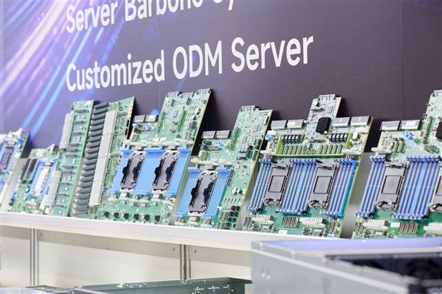 AI data centers strain PCB, component supply chains