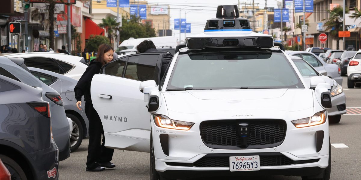 ミネアポリス市議、Waymo車に運転手義務付け案