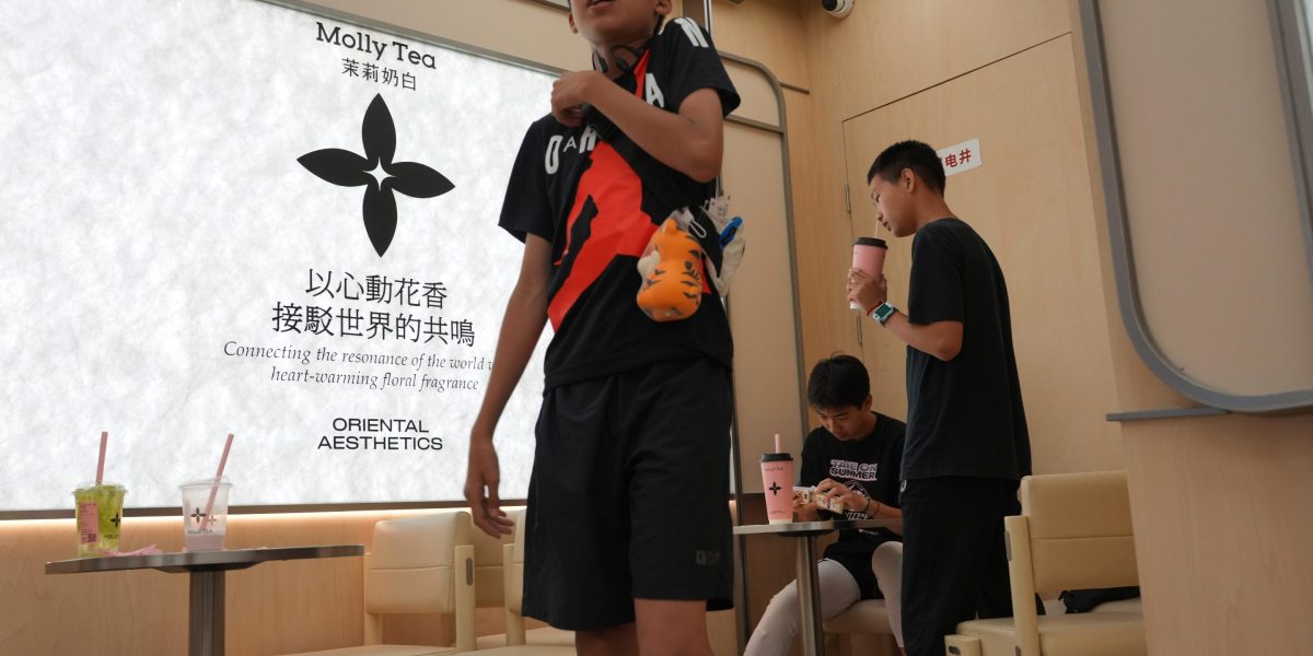 Louis Vuitton wins $1.5 million(約2.4億円) trademark case against Chinese tea chain, sparking cultural ownership debate