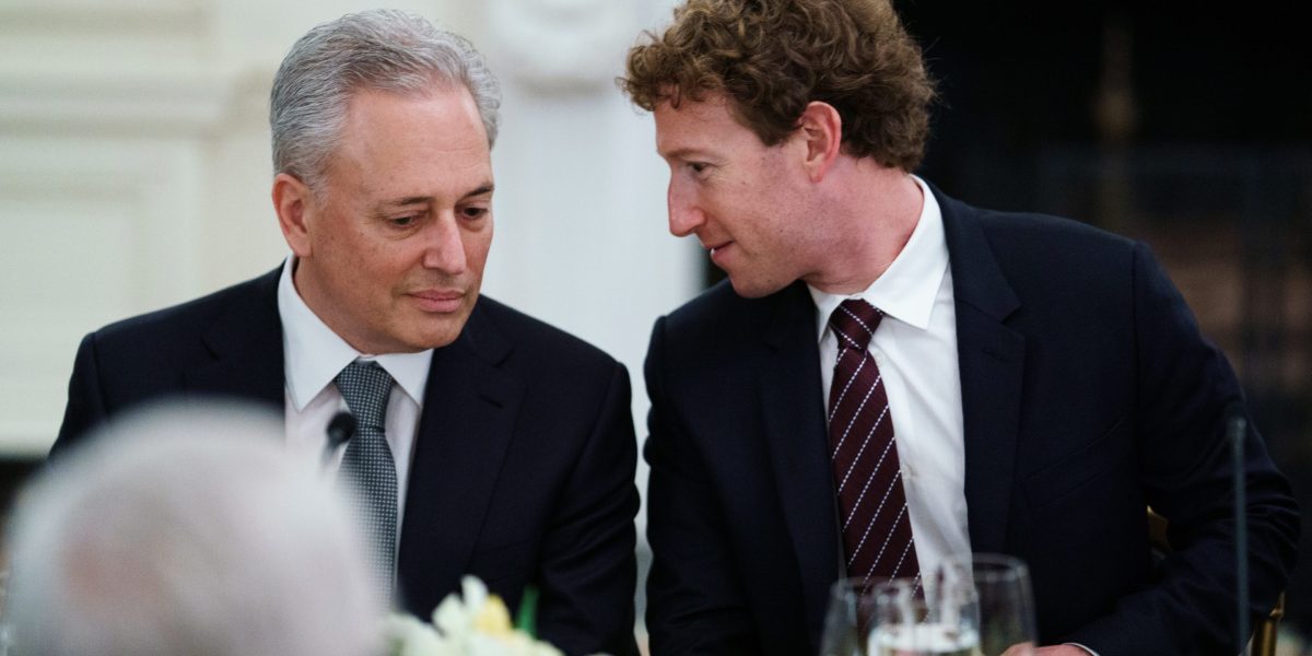 Trump postpones AI security executive order after pressure from Sacks, Musk, and Zuckerberg, despite majority American support for AI regulation