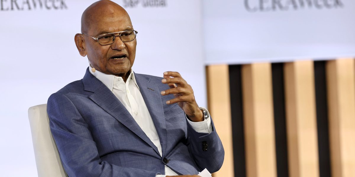 India seeks U.S. partnership to boost domestic oil production and reduce dependence on Russian and Middle Eastern energy sources amid global geopolitical instability.