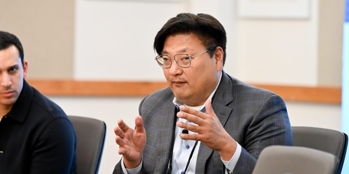 SpaceX's $1.5–$2 trillion(約320兆円) IPO will leave 80% of active venture investors on the sidelines, signaling that mega-exits are now concentrated among a tiny elite.