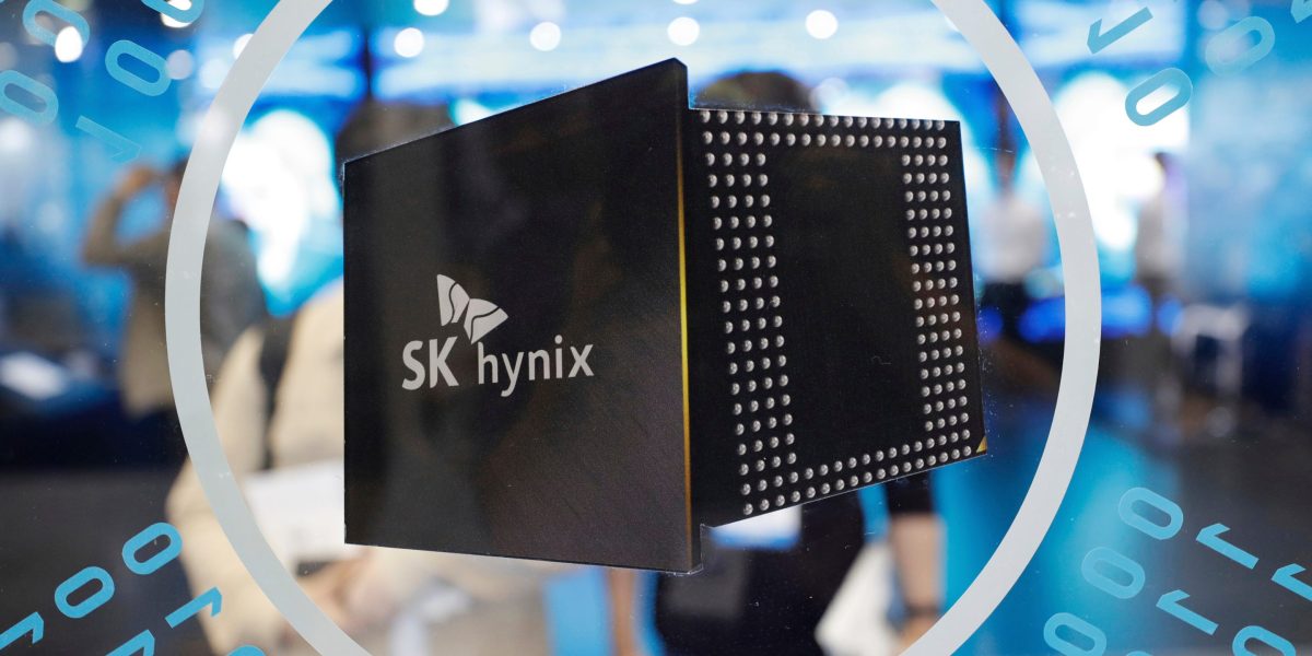 SK Hynix soars 12.8% in US debut, raising $26.5 billion(約4.2兆円)