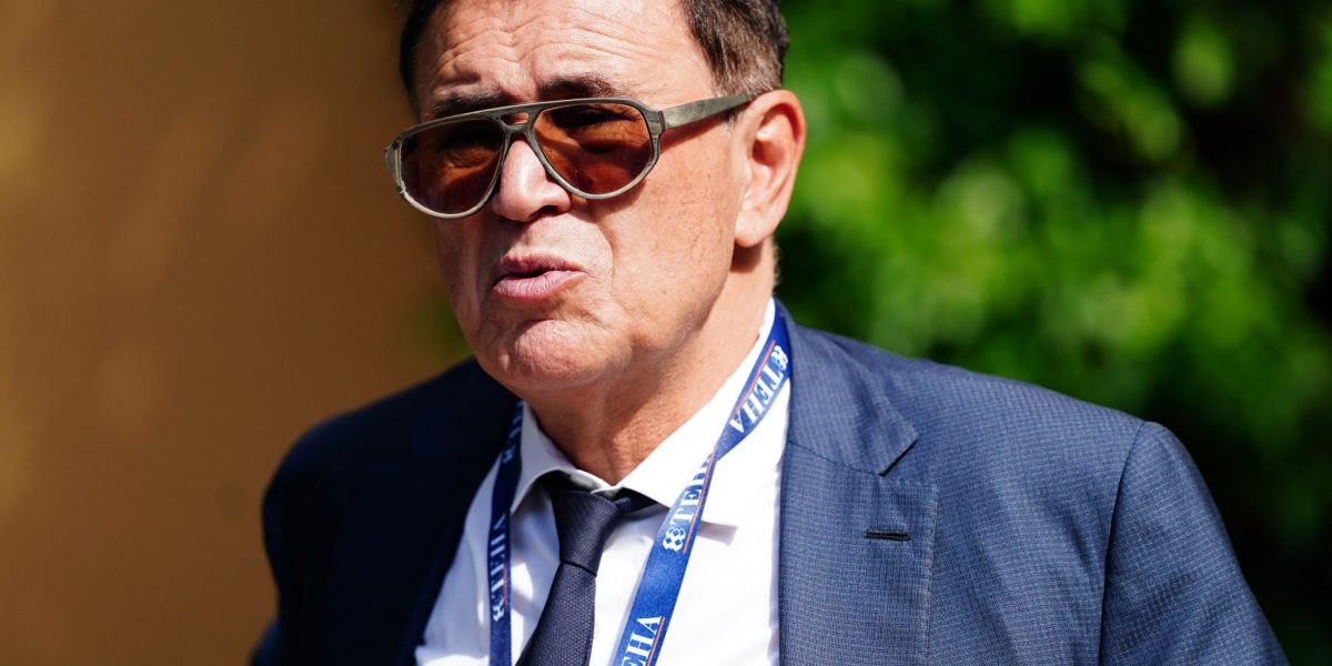 Roubini: AI will force universal basic income or socialism by 2050