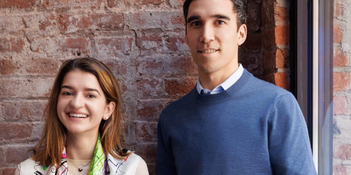 Former Blackstone executives launch Valinor with $25 million in funding to tokenize private credit markets on blockchain.