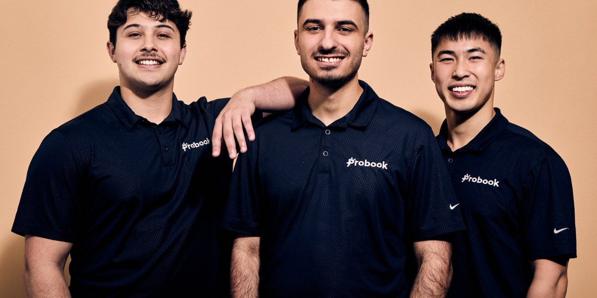 A 24-year-old founder raised $40 million(約64億円) to build an AI scheduling system for plumbers, electricians, and HVAC shops—tackling the $700 billion(約110兆円) home services industry's biggest operational bottleneck.