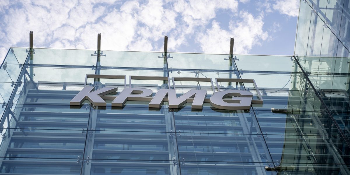 KPMG folds AI units into new incubator led by Todd Lohr