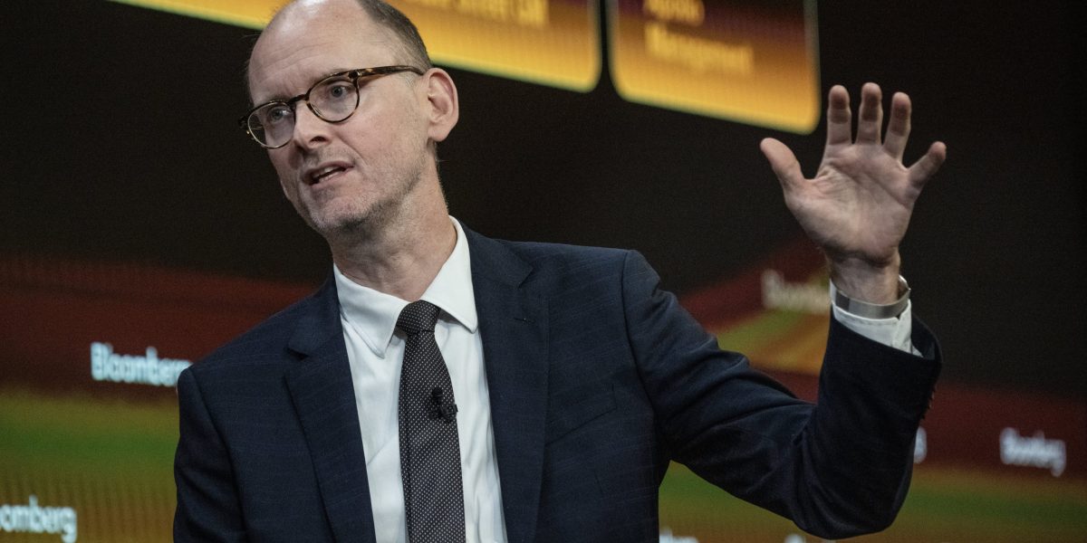 Apollo Global Management economist argues AI will expand professional employment rather than shrink it, citing the Jevons paradox—but data on entry-level hiring paints a more complex picture.