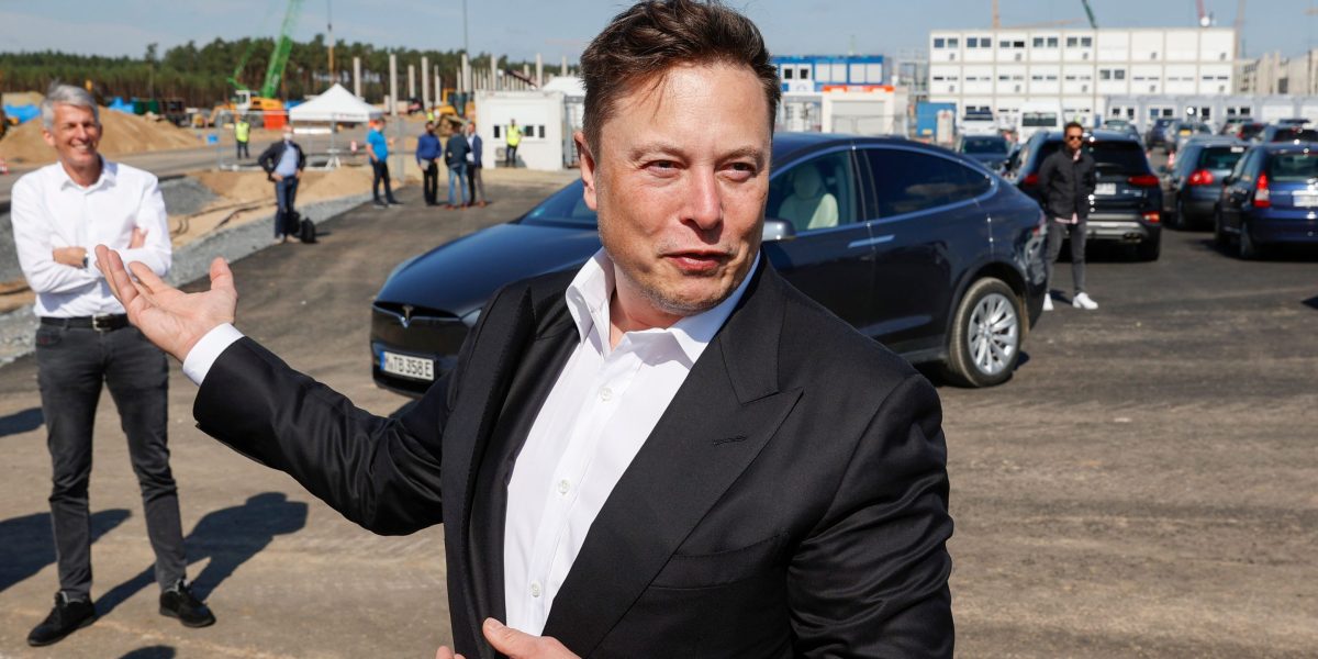 マスク氏、Colossus拡張でトレーラー生活