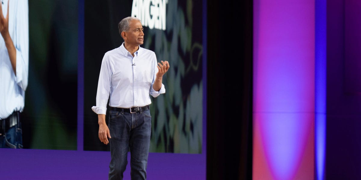 Microsoft proposes charging AI agents for software licenses, treating autonomous AI systems as paid users rather than tools