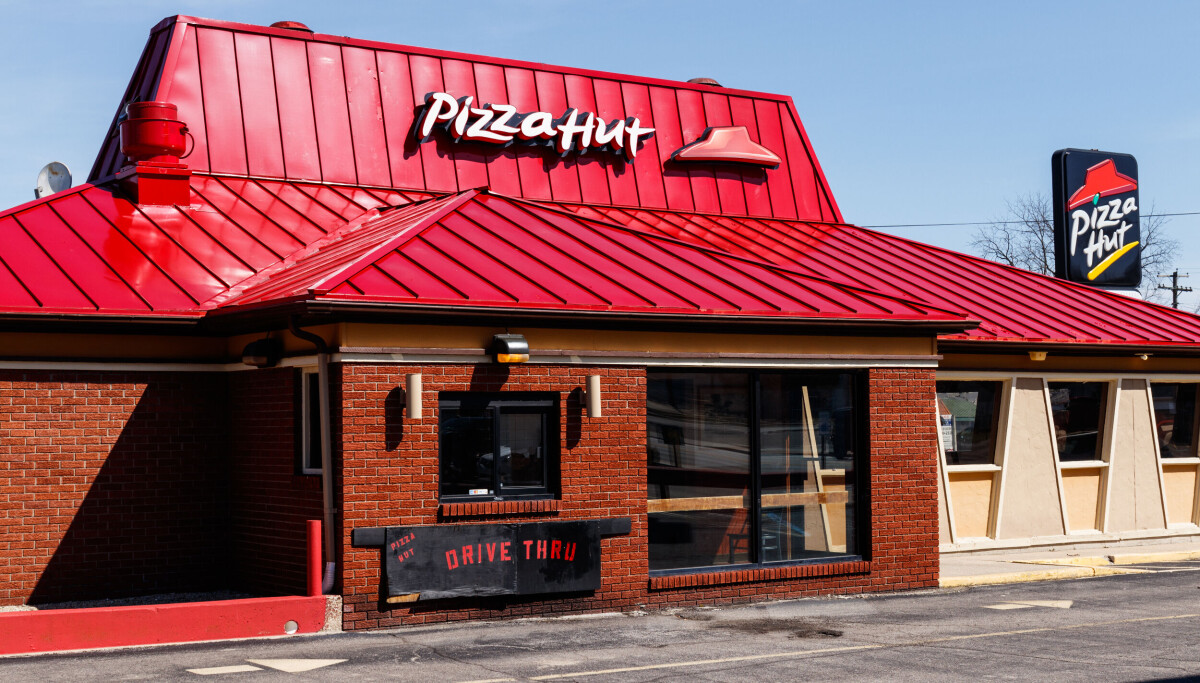 Pizza Hut franchisee sues company for $100 million in losses tied to mandated Dragontail kitchen AI system
