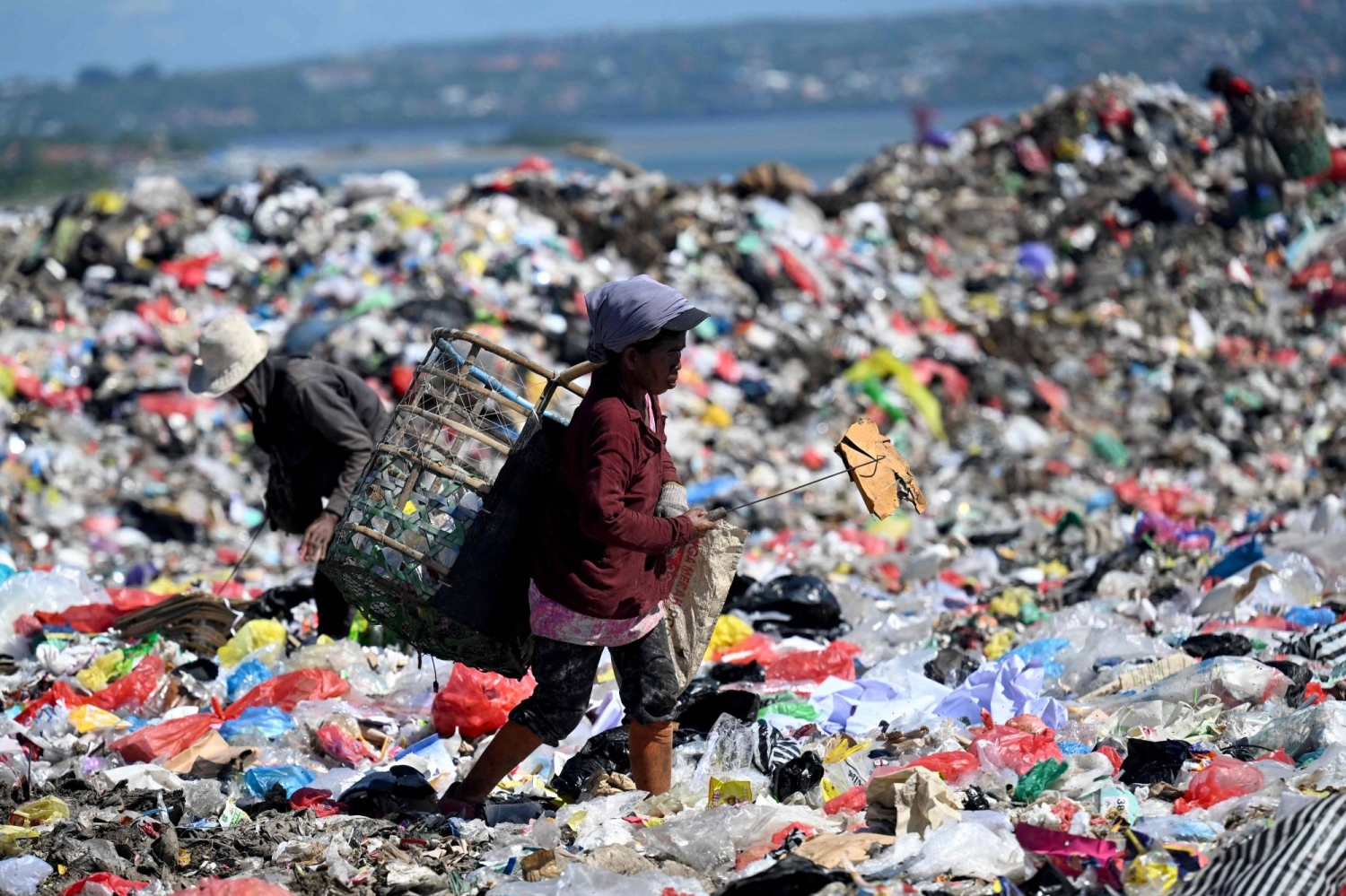 Bali's largest landfill bans organic waste from April, causing trash to accumulate in streets