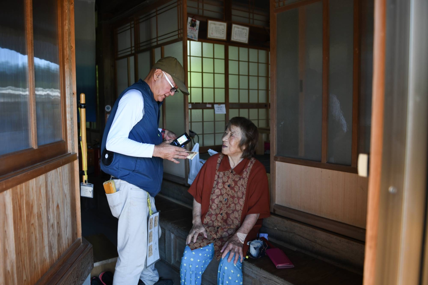Japan tests AI, sensors to prevent elderly heatstroke deaths