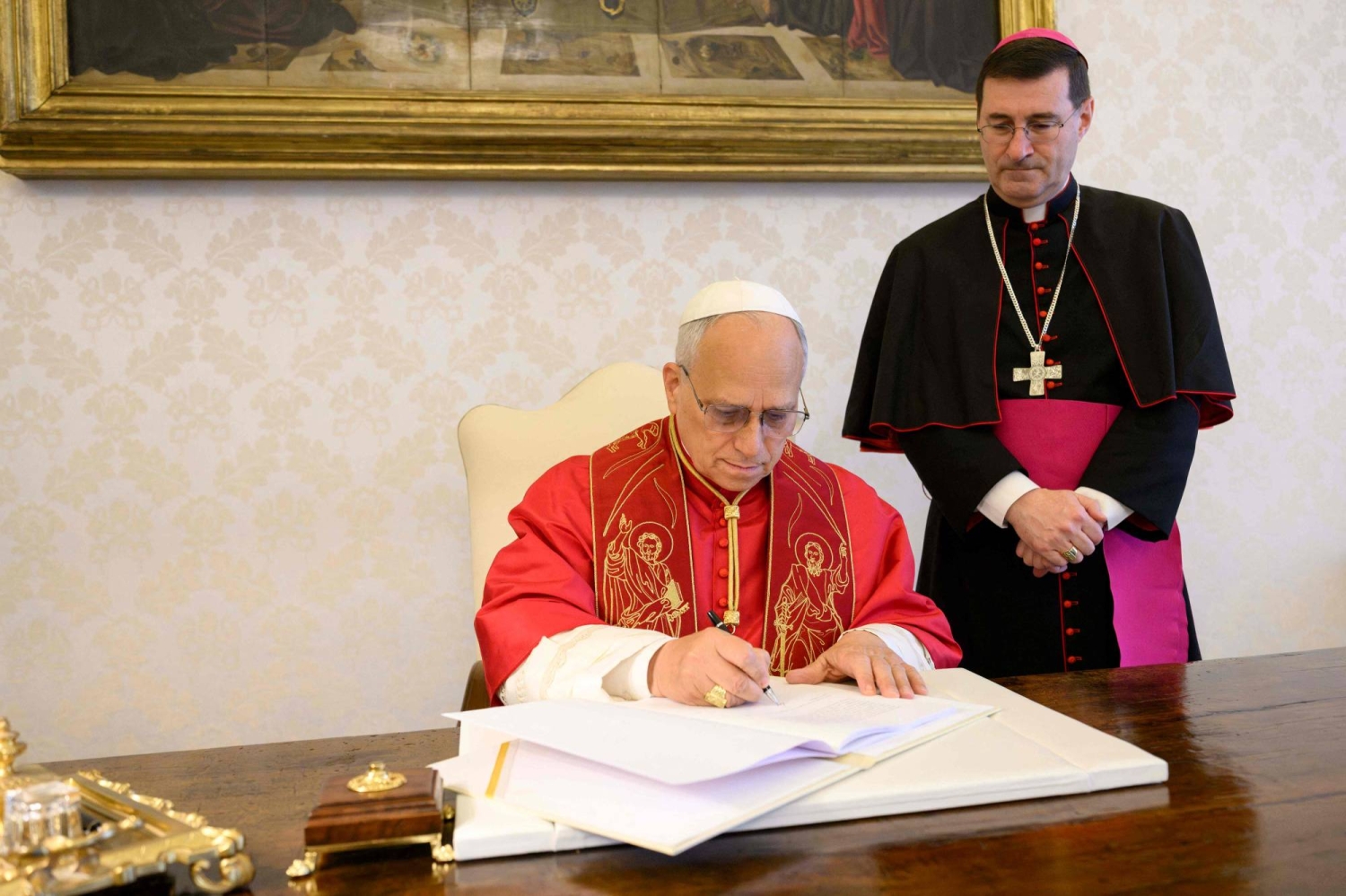 Pope says AI should be ‘disarmed’ to avoid dominating humanity