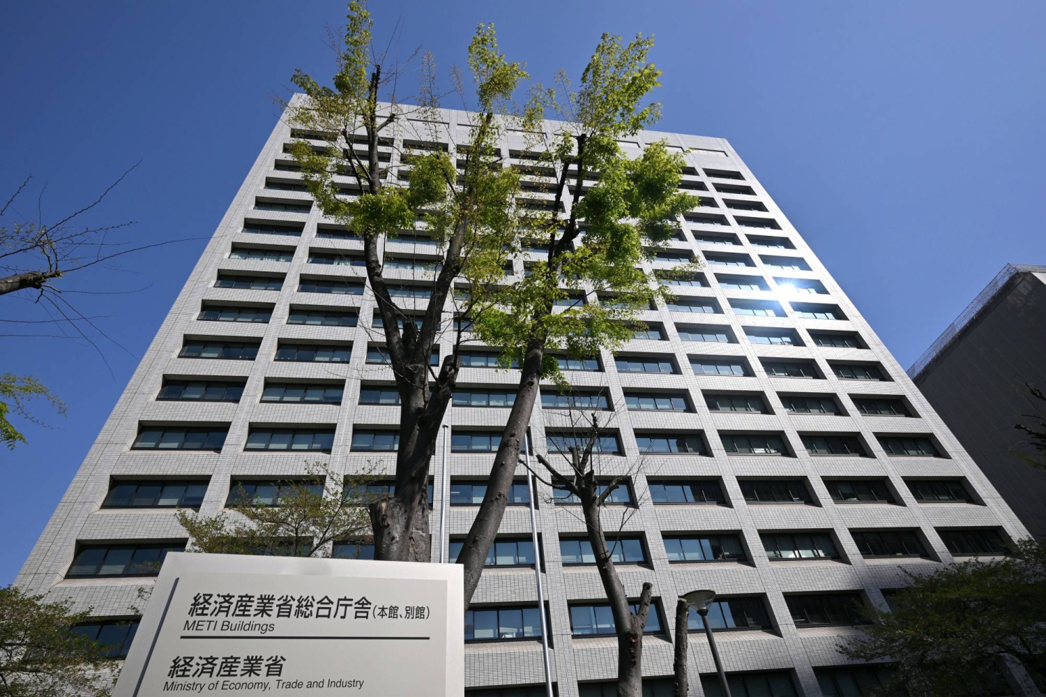 Japan to fund domestic AI model for robot control