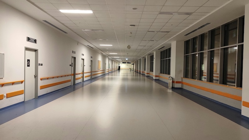 GMEX Robotics solves hospital delivery robot problem — eliminates need for staff to bend down to retrieve items