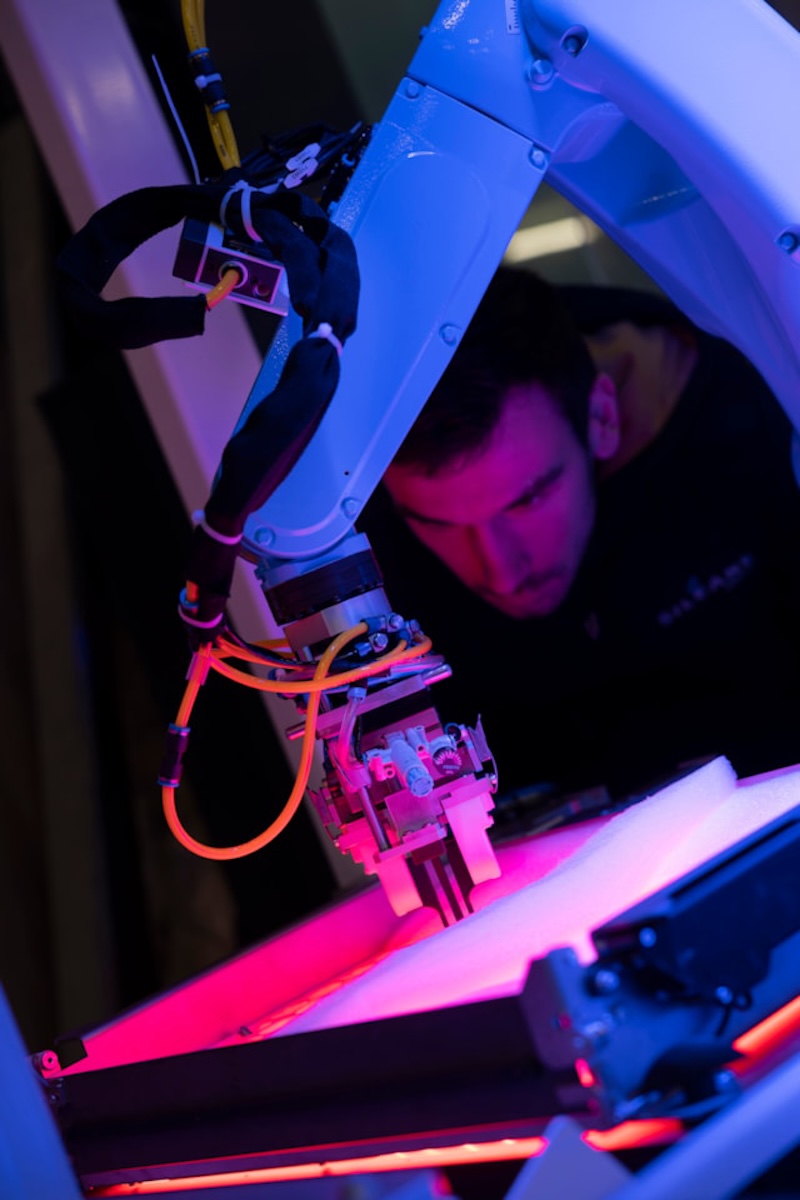 Siléane and HBK embed tactile sensors in robot grippers for cosmetics packaging