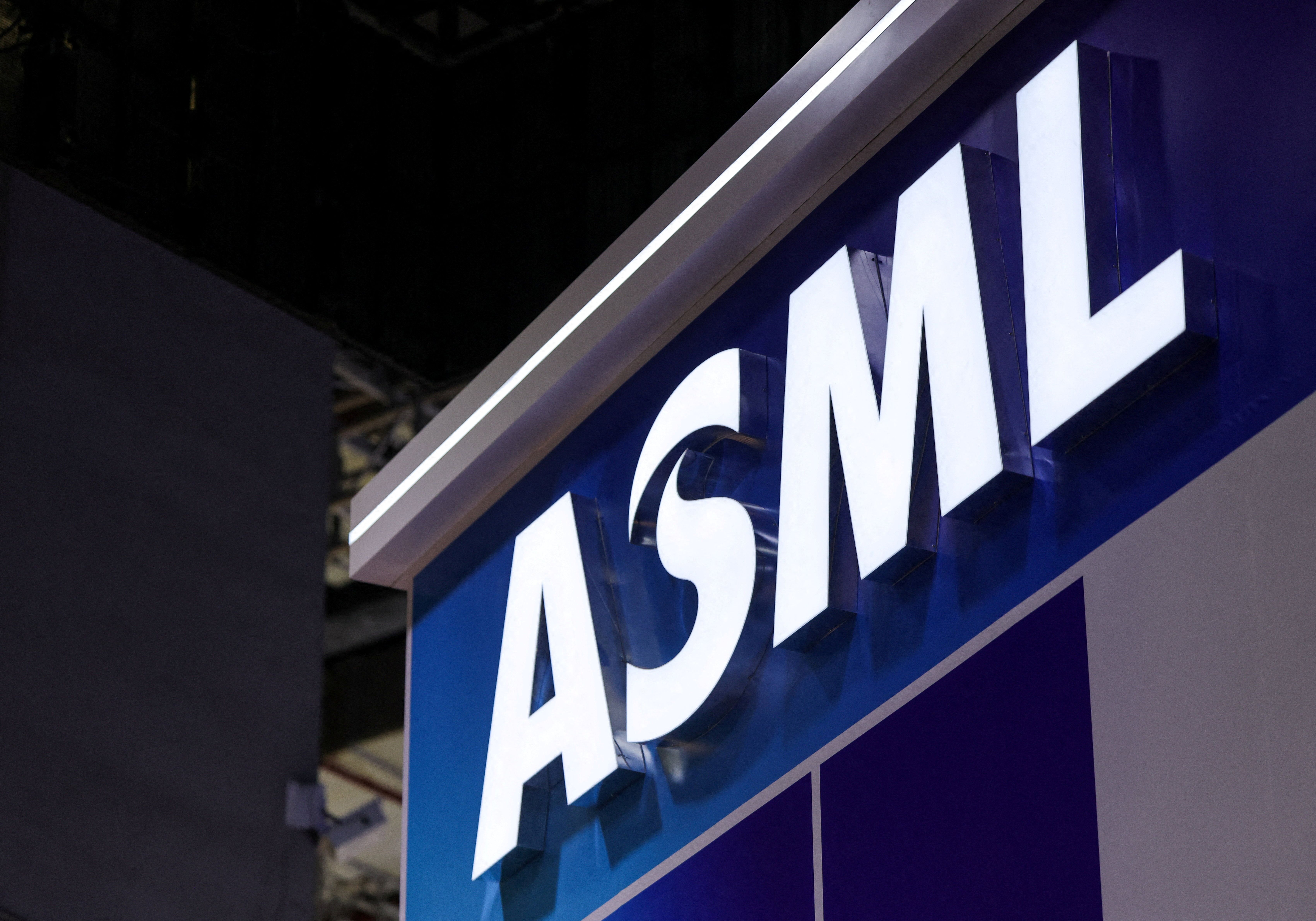 ASML raises sales forecast as AI chip demand surges