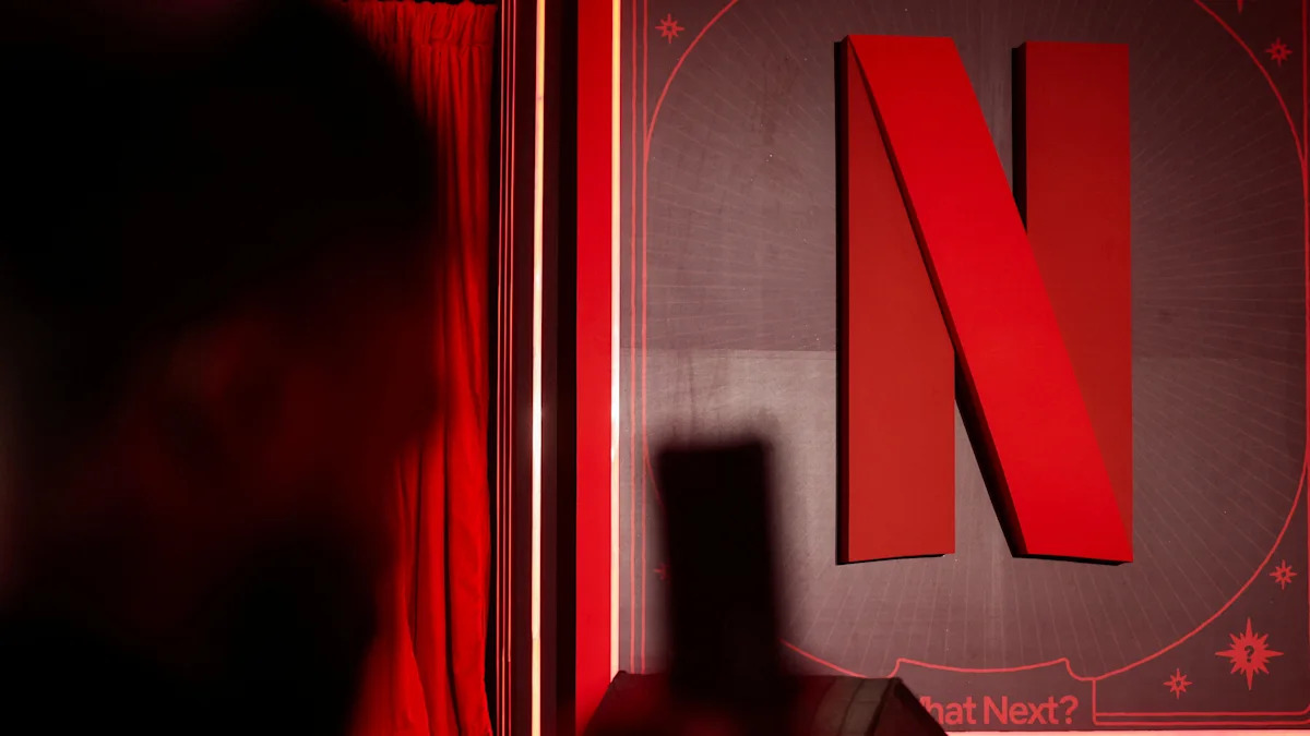Netflix's failed attempt to acquire Roku highlights strategic competition in streaming and advertising, while Western Digital emerges as a major artificial intelligence play.
