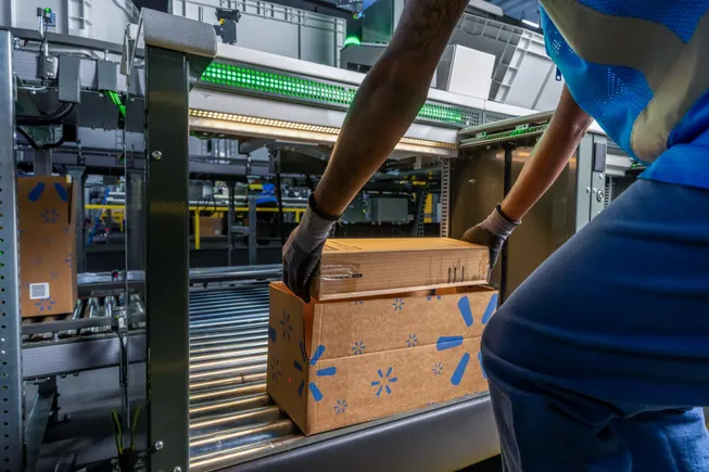 Walmart deploys AI agents and digital twins across supply chain