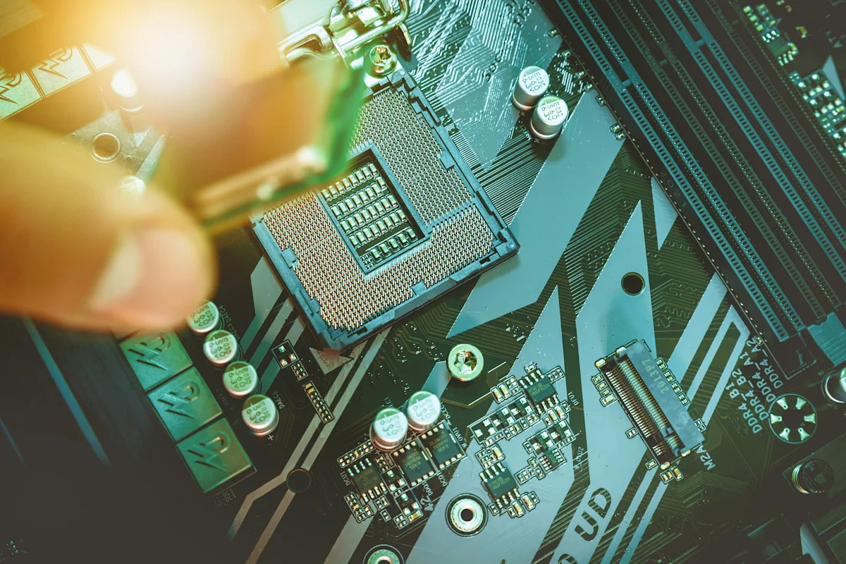 Broadcom's AI chip boom masks margin squeeze despite record cash flow