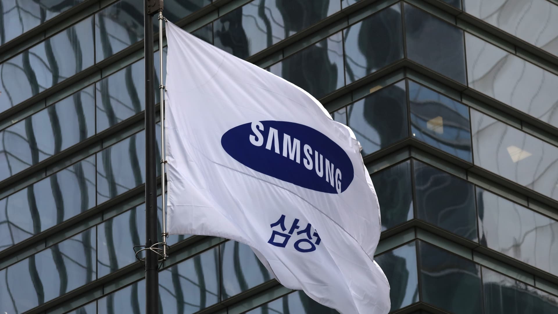 Samsung secures $200B Broadcom AI chip deal through 2030