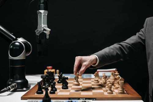 American Express embeds AI into dining, commerce to deepen customer edge