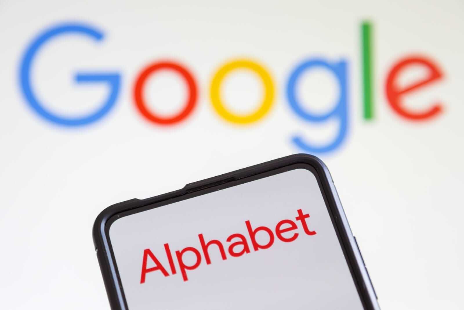 Alphabet up 94% in a year; Meta down 5.5% — which AI stock to buy?