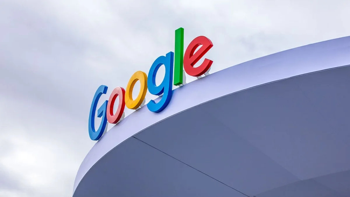 Futures Edge Higher; Google, Tesla Fall on Earnings, AI Stocks Climb