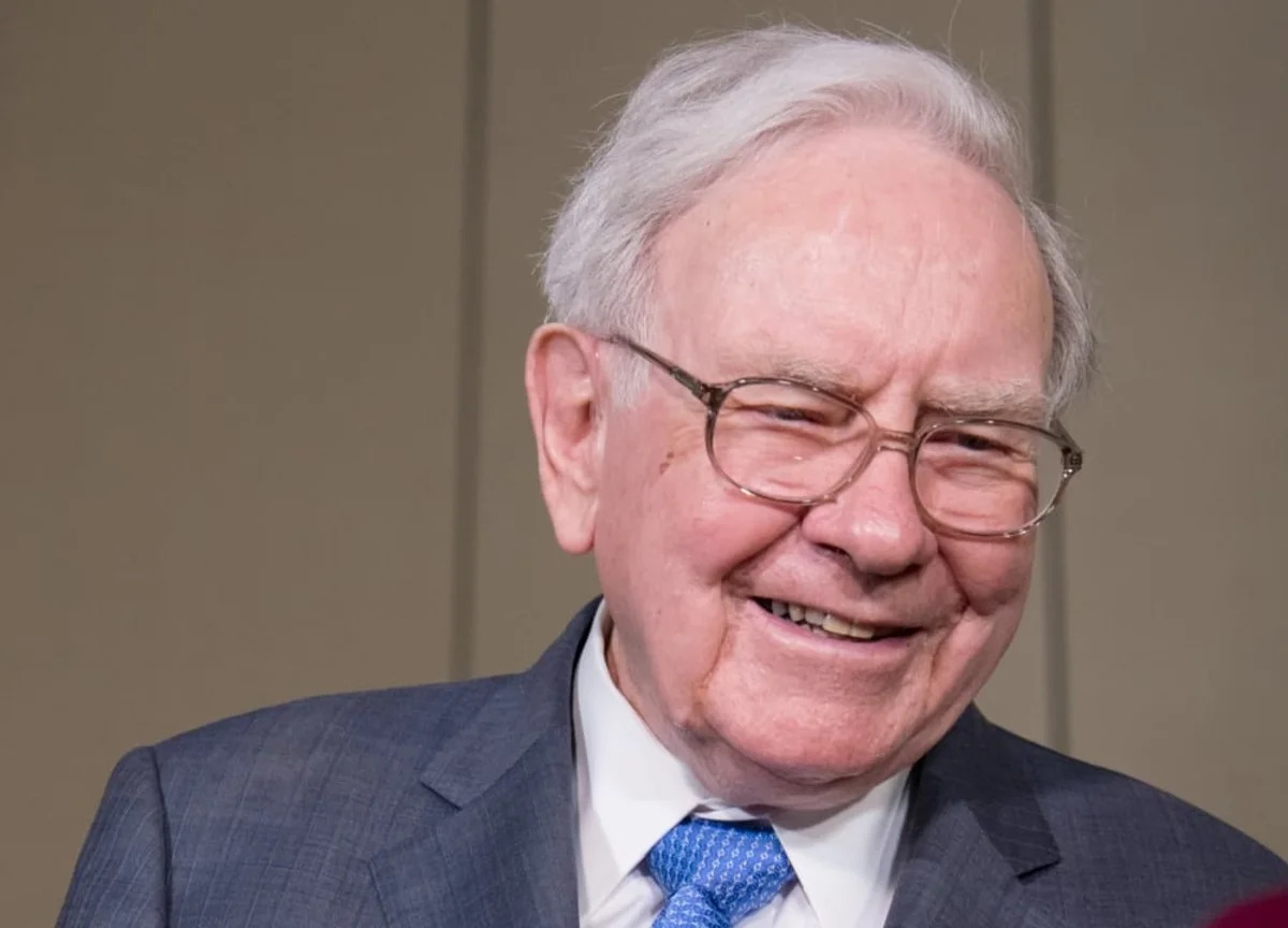 Buffett Delays Gates Foundation Donation Over Epstein Review