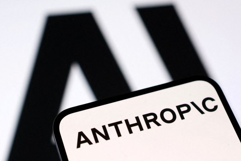 AnthropicがAmazonのクラウド技術に今後10年で1000億ドル以上を投資する大型契約を締結