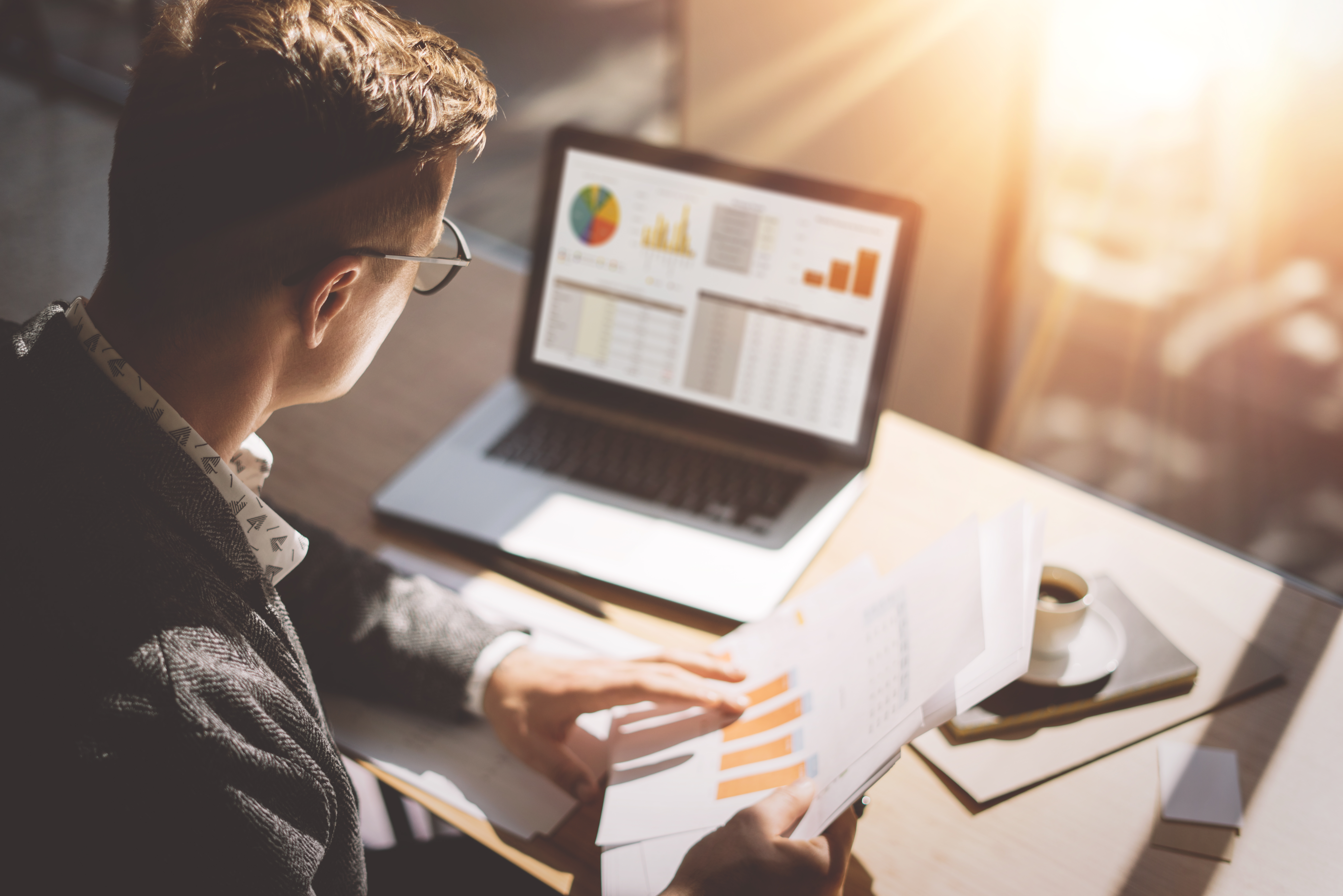 Lemonade's AI-driven innovation faces off against Progressive's proven profitability in the insurance market.