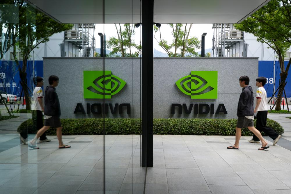 Nvidia reports $81.62 billion in quarterly revenue, exceeding analyst expectations, as datacenter business grows 92% year-over-year to $75.2 billion
