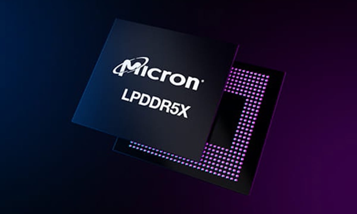 Micron crashes 30% despite record $41.5B quarter as memory chip cycle peaks fears mount