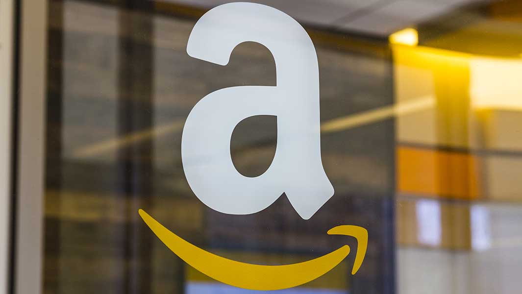 Amazon stock rebounds above its 50-day moving average amid market-wide gains following ceasefire developments.