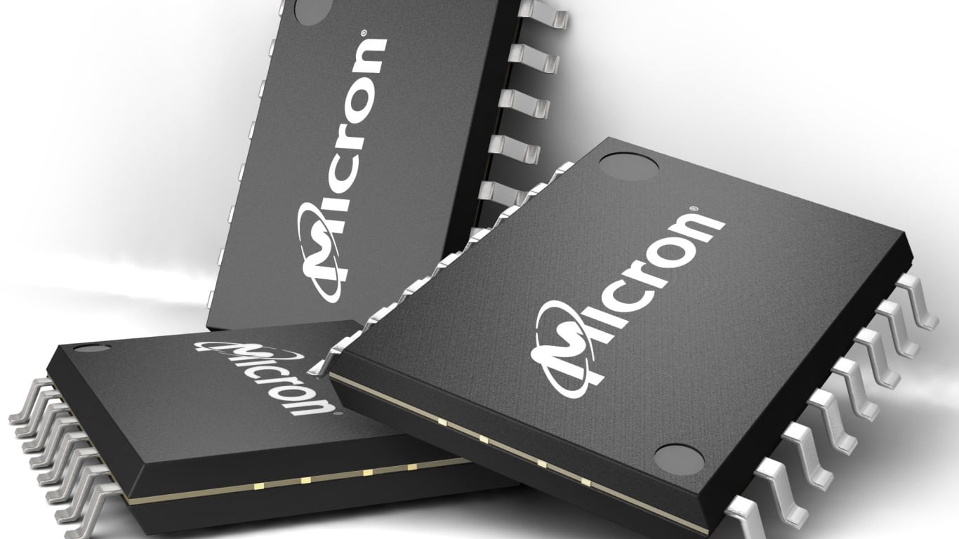 Micron shares jump 7% as HBM supply crunch and AI demand fuel debate over structural shift from cyclical memory business