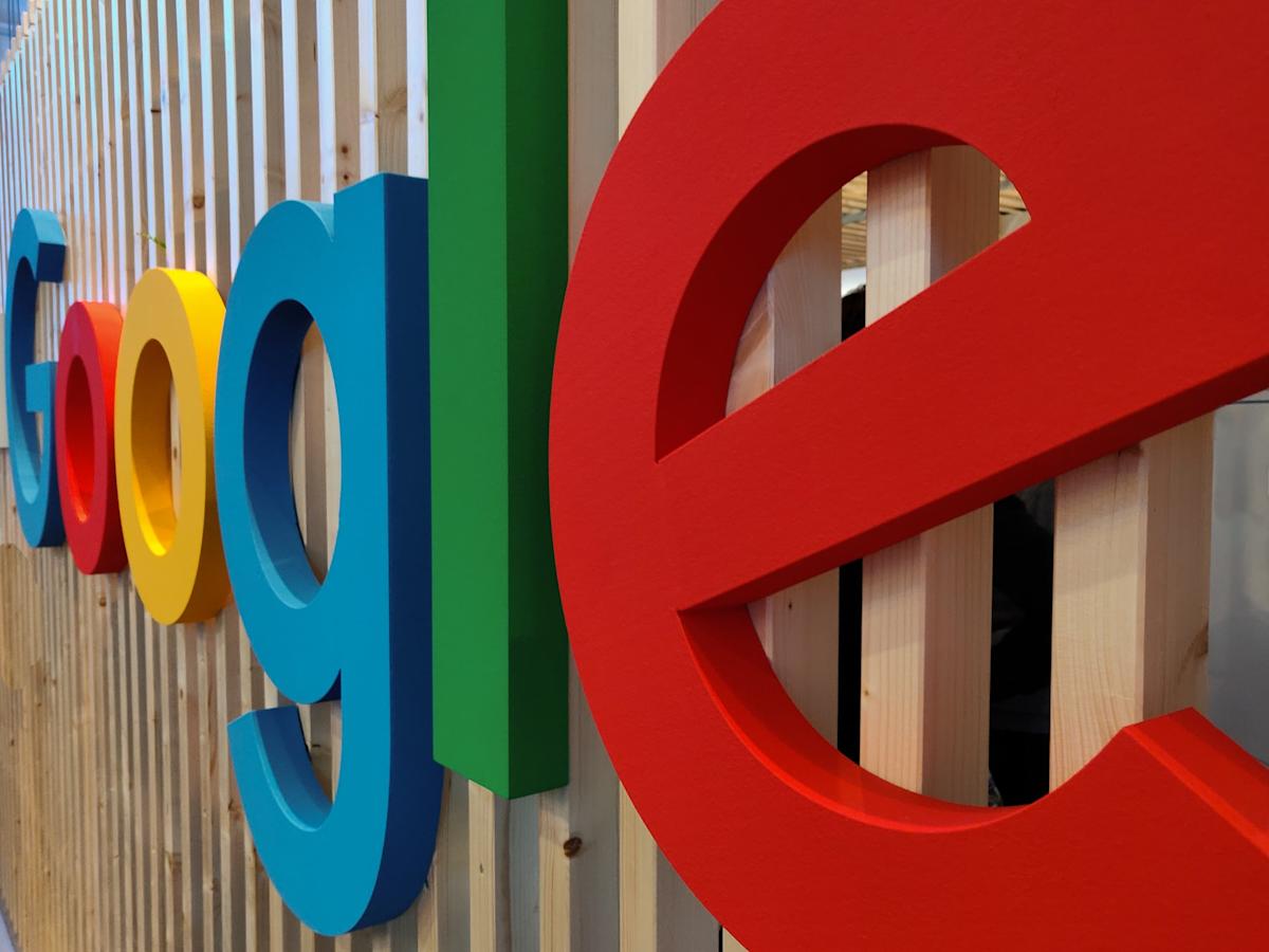 Alphabet Inc. to invest up to $40 billion in Anthropic, with an initial $10 billion in cash for computing capacity expansion